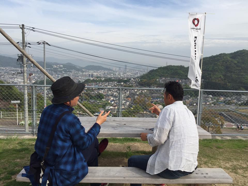 その後、広島の風景を見ながら日本の美しい景色について語ってないけどなんとなく伝わりました。